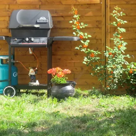 Apartment Lou Filadour Rez De Chaussee 5 Personnes