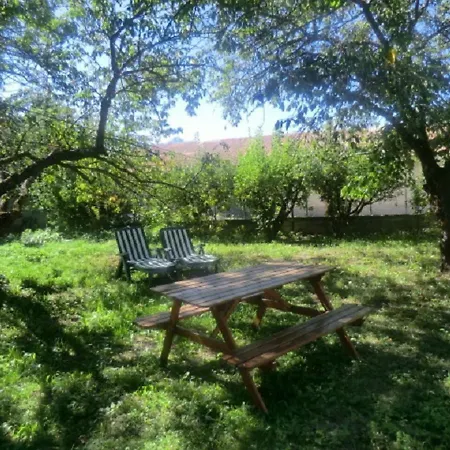 Lou Filadour Rez De Chaussee 5 Personnes Apartment *