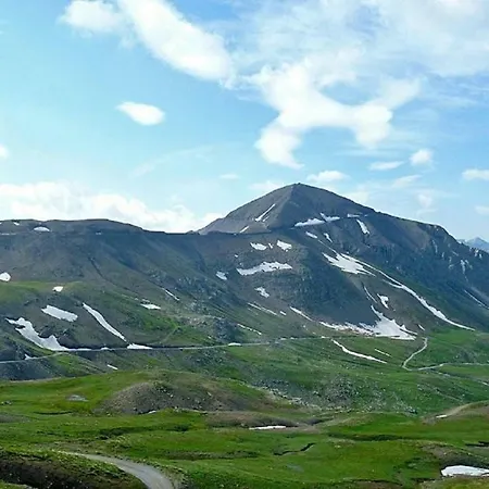 Apartment Lou Filadour Rez De Chaussee 5 Personnes *